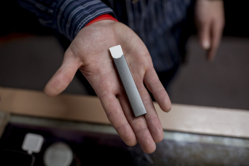 vape e-cigarettes teens youth e-cigs