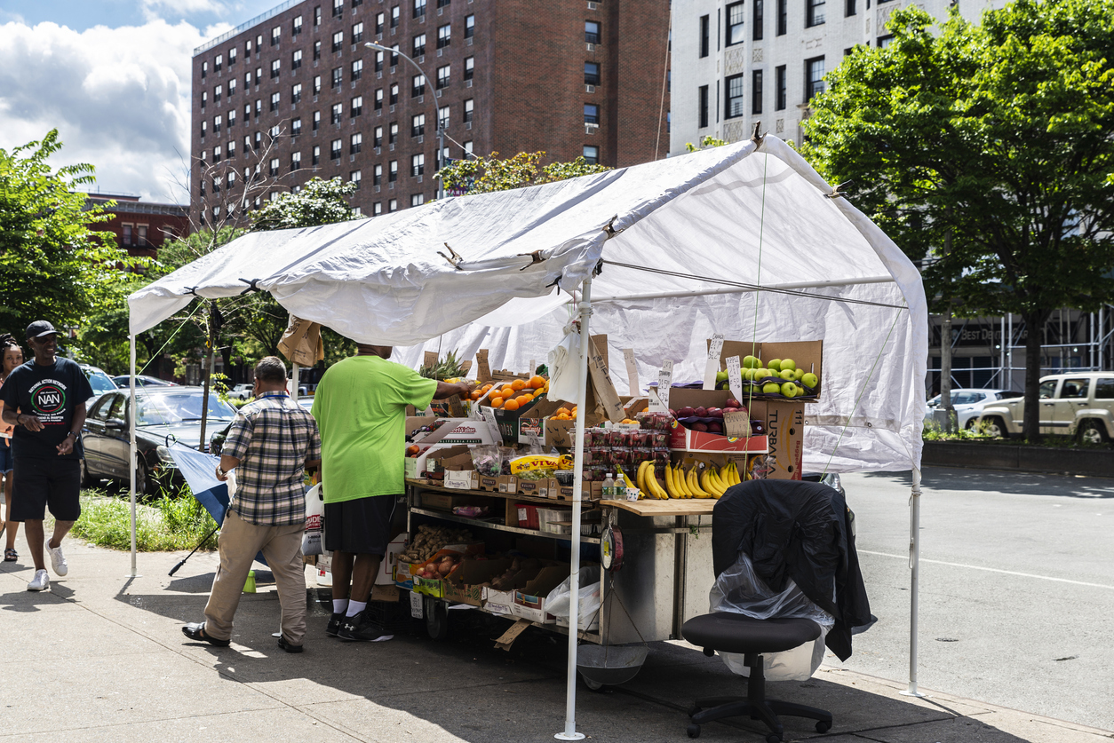 safe routes to healthy food allowing street vendors