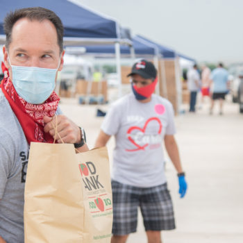 Eric Cooper directs the San Antonio Food Bank to Help Feed Families amid Coronavirus