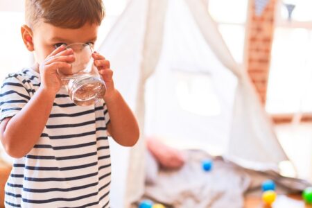 latino child drinking clean water no chemicals salud america healthy