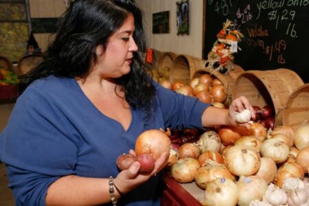 Obesity Care Week healthy food market grocery fresh vegetables